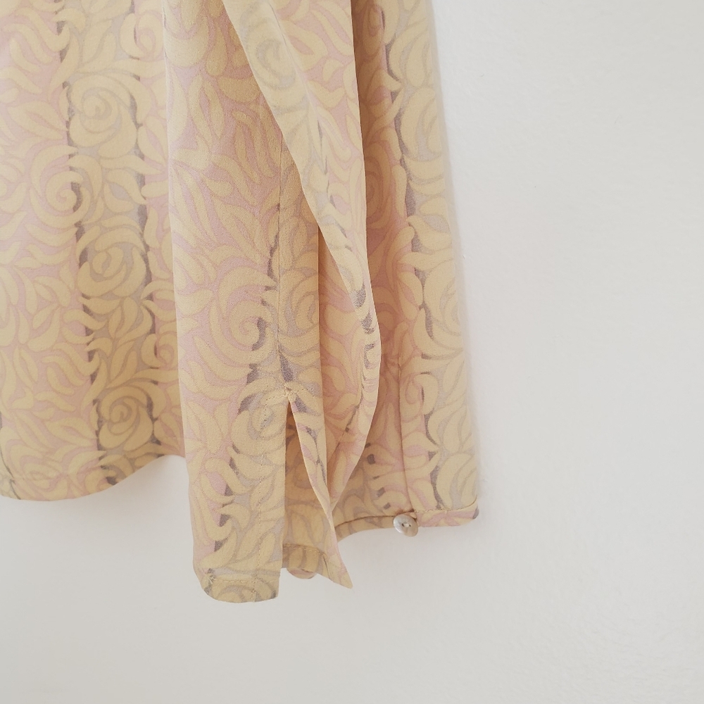 Vintage Talbots Silk Top with Cream and Pink Swirls Size 18 - Picture 6 of 9